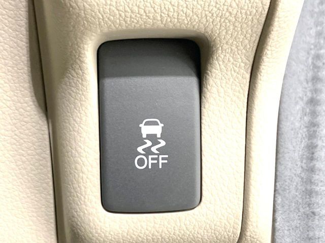 HONDA N BOX 2012 Image 31