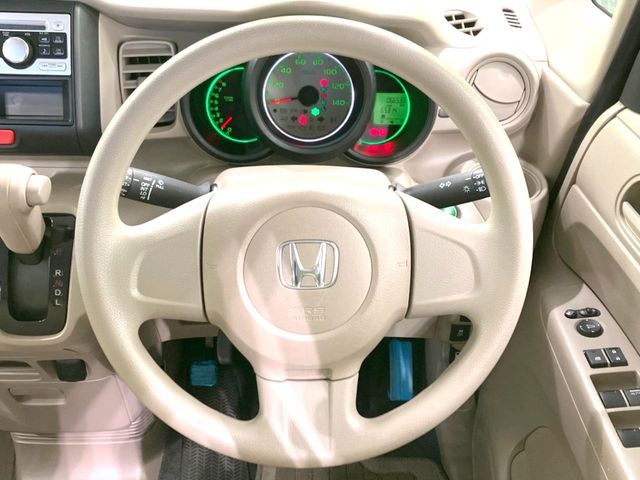 HONDA N BOX 2012 Image 31