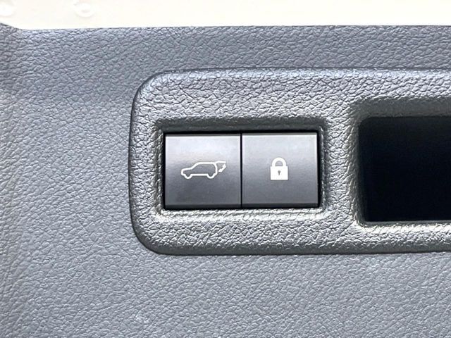 TOYOTA LEXUS NX300 2018 Image 31