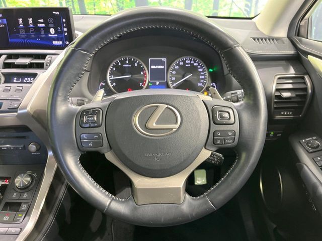 TOYOTA LEXUS NX300 2018 Image 31