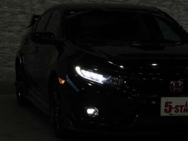 HONDA CIVIC HATCHBACK 2017 Image 31