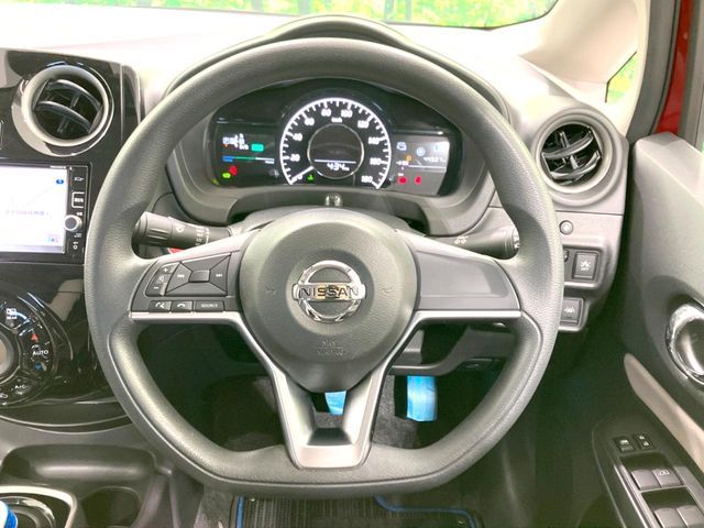 NISSAN NOTE 2017 Image 31