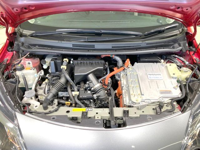 NISSAN NOTE 2017 Image 31