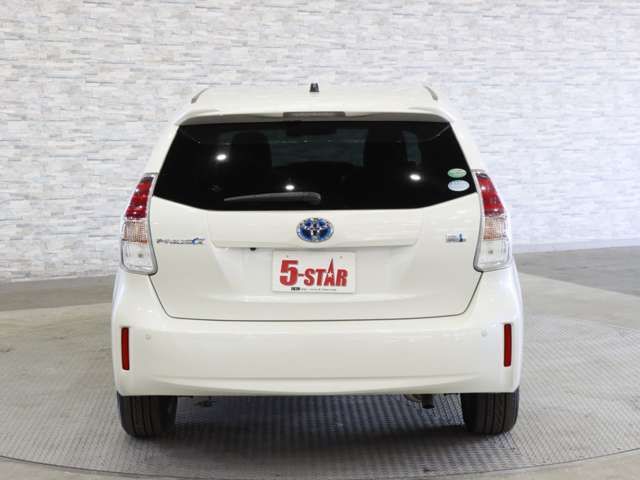 TOYOTA PRIUS ALPHA 2015 Image 31