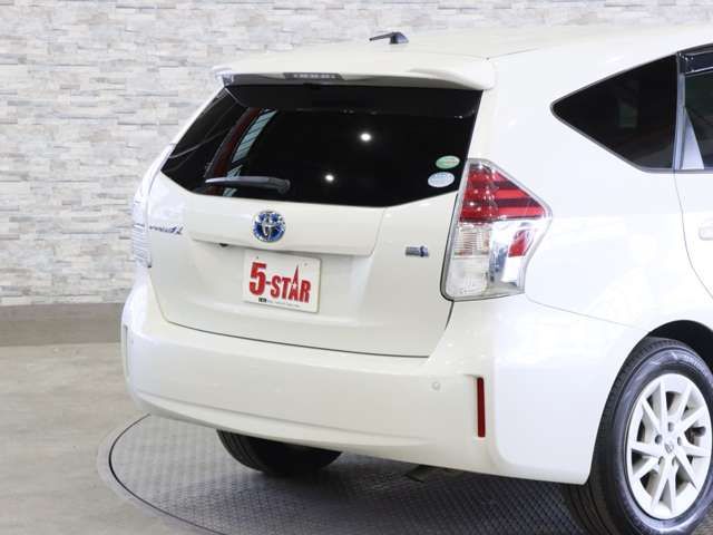 TOYOTA PRIUS ALPHA 2015 Image 31