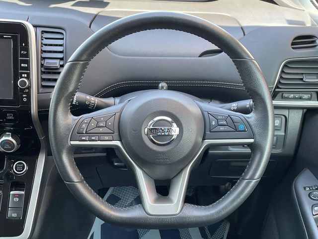 NISSAN SERENA  S-HYBRID 2017 Image 31