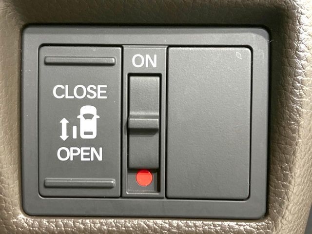 HONDA N BOX 2021 Image 31