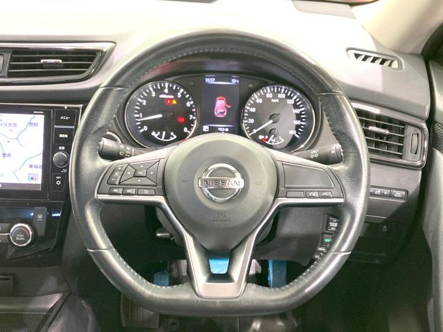 NISSAN X-TRAIL 2WD 2017 Image 31
