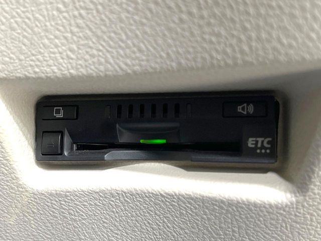 TOYOTA SIENTA HYBRID 2017 Image 31