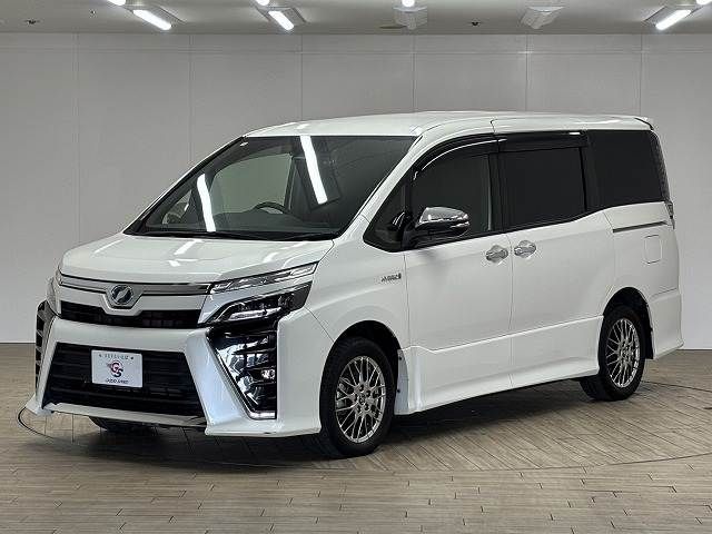 TOYOTA VOXY HYBRID 2018 Image 31