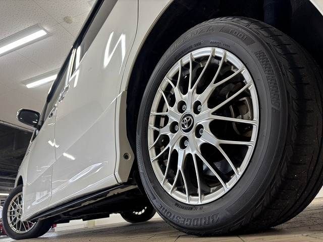 TOYOTA VOXY HYBRID 2018 Image 31