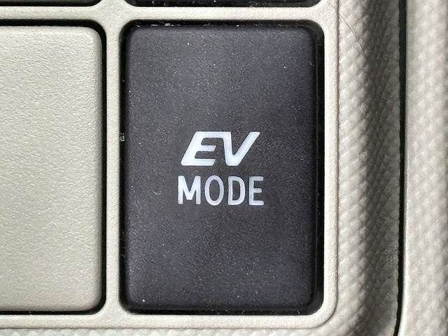 TOYOTA AQUA 2013 Image 31