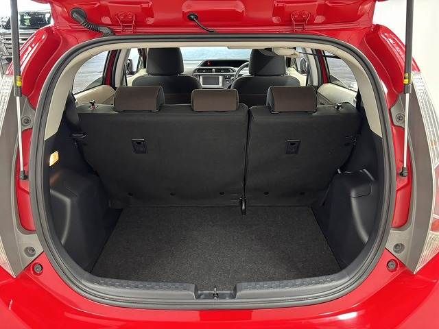 TOYOTA AQUA 2013 Image 31