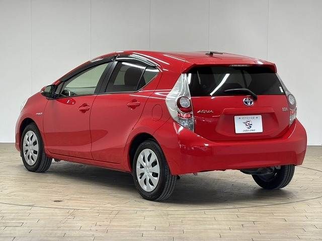 TOYOTA AQUA 2013 Image 31