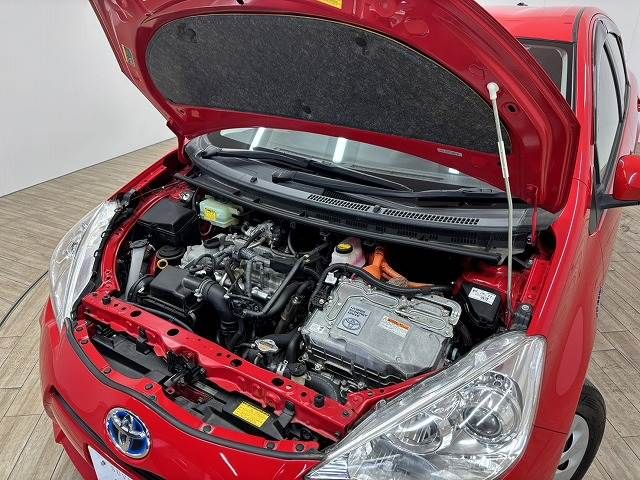 TOYOTA AQUA 2013 Image 31