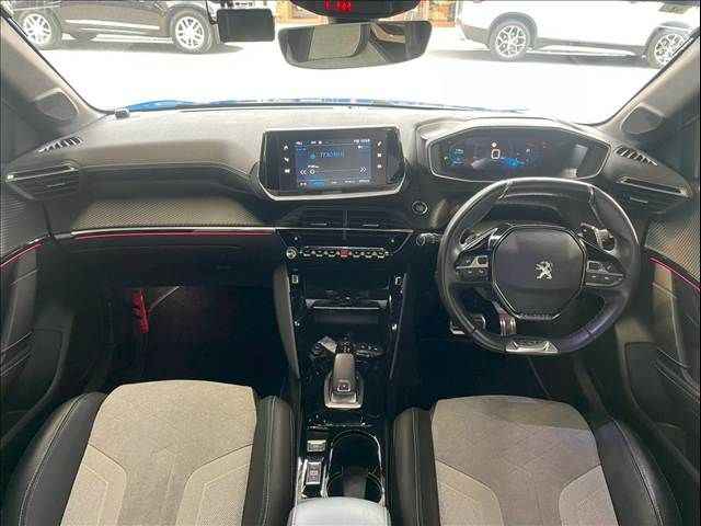 PEUGEOT 208 2021 Image 31