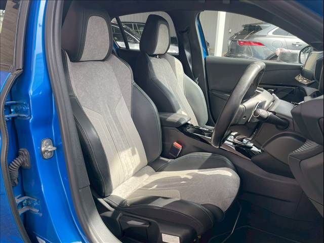 PEUGEOT 208 2021 Image 31