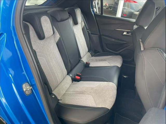 PEUGEOT 208 2021 Image 31