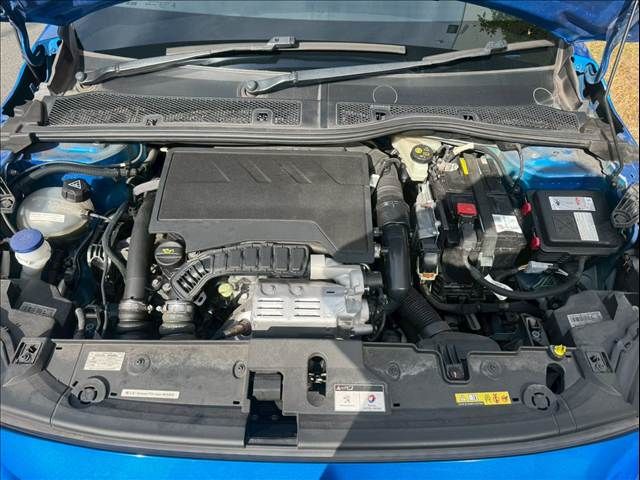 PEUGEOT 208 2021 Image 31