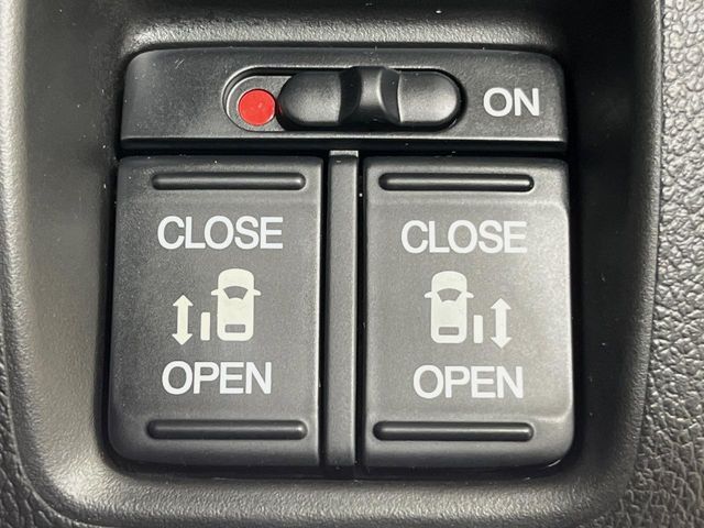 HONDA N BOX CUSTOM 2013 Image 31