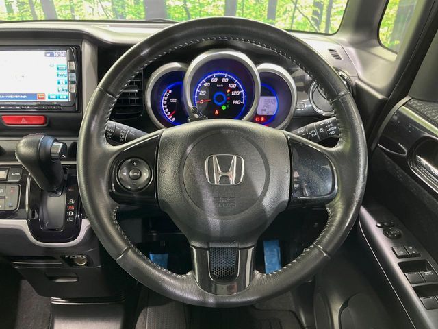 HONDA N BOX CUSTOM 2013 Image 31