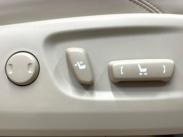 TOYOTA LANDCRUISER PRADO 2023 Image 31