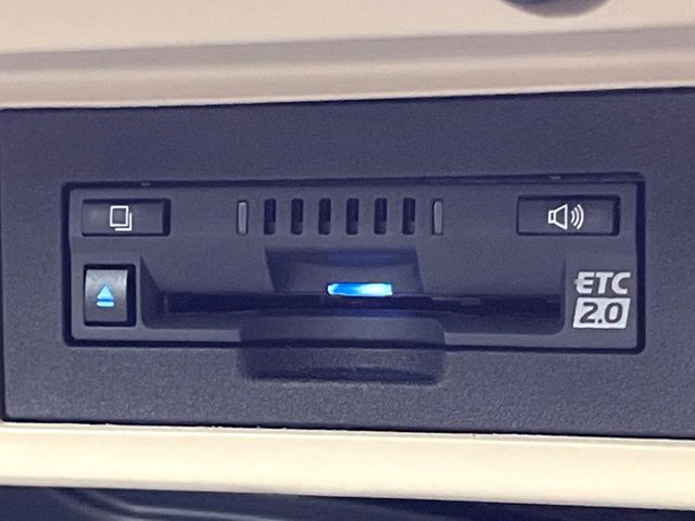 TOYOTA LANDCRUISER PRADO 2023 Image 31