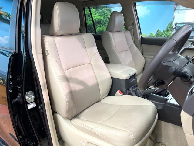 TOYOTA LANDCRUISER PRADO 2023 Image 31