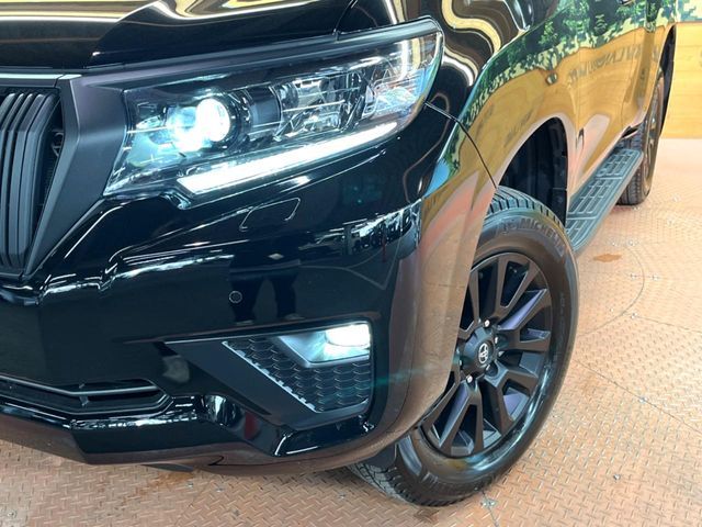 TOYOTA LANDCRUISER PRADO 2023 Image 31