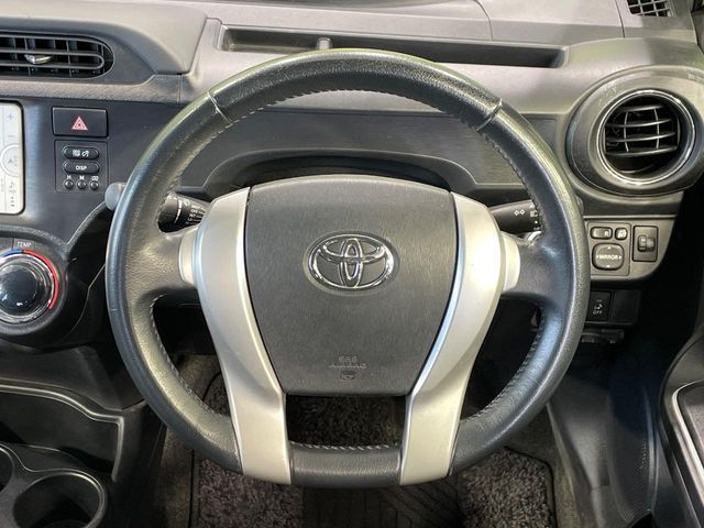 TOYOTA AQUA 2013 Image 31