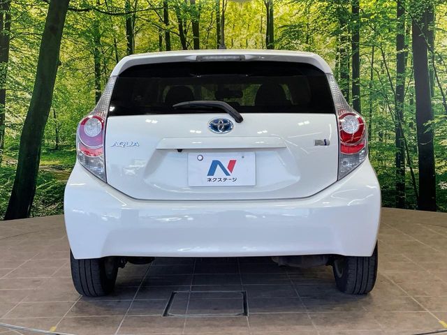 TOYOTA AQUA 2013 Image 31