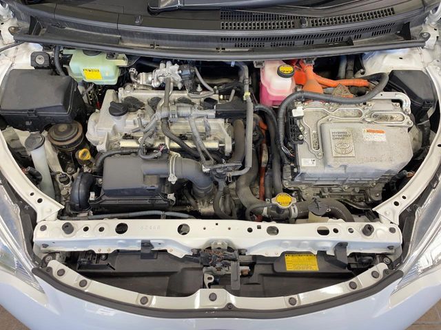 TOYOTA AQUA 2013 Image 31