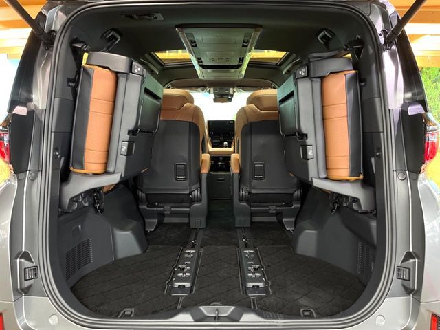 TOYOTA VELLFIRE  HYBRID 2026 Image 31