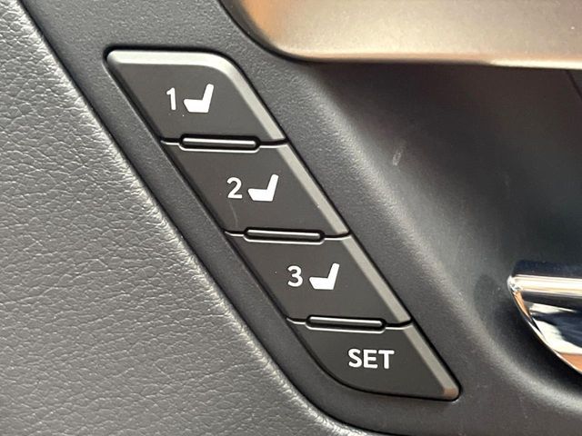 TOYOTA LEXUS RX450H 2WD 2022 Image 31