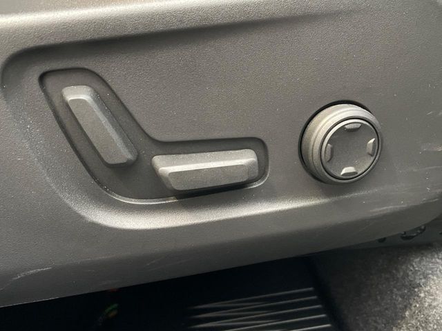 VOLVO XC40 2023 Image 31