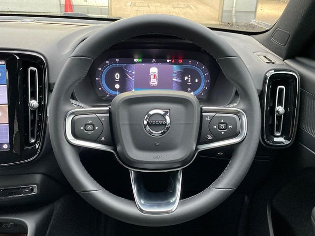 VOLVO XC40 2023 Image 31