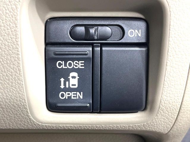 HONDA N BOX 2012 Image 31