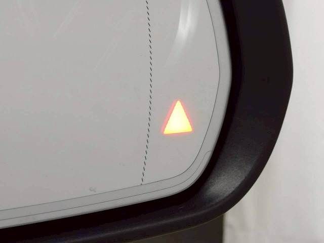 MERCEDES BENZ GLC CL 2019 Image 31