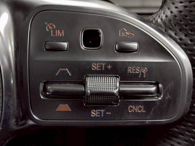 MERCEDES BENZ GLC CL 2019 Image 31