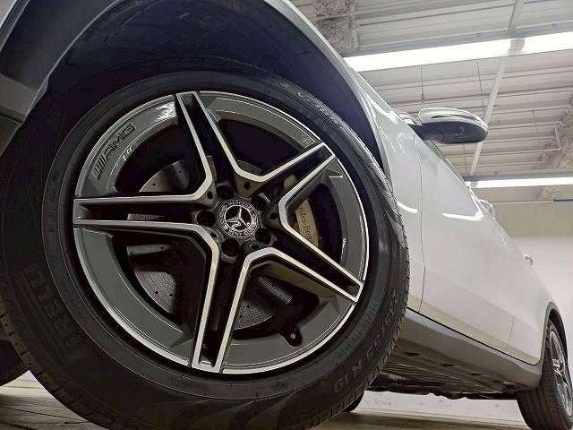 MERCEDES BENZ GLC CL 2019 Image 31