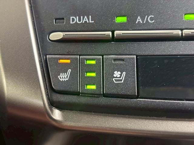 TOYOTA LEXUS NX300 2018 Image 31