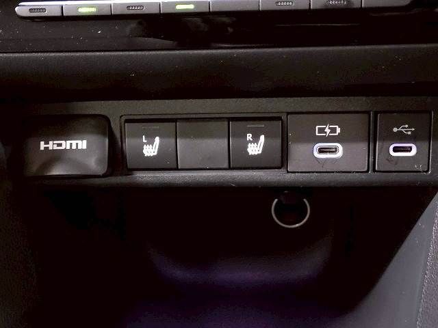 TOYOTA YARIS CROSS HYBRID 2025 Image 31