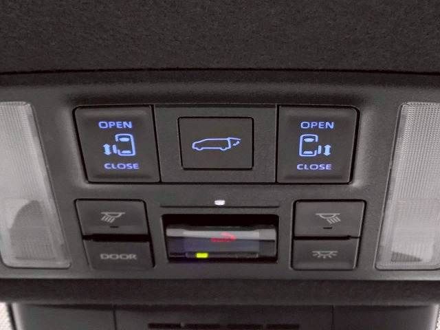 TOYOTA VOXY HYBRID 2023 Image 31