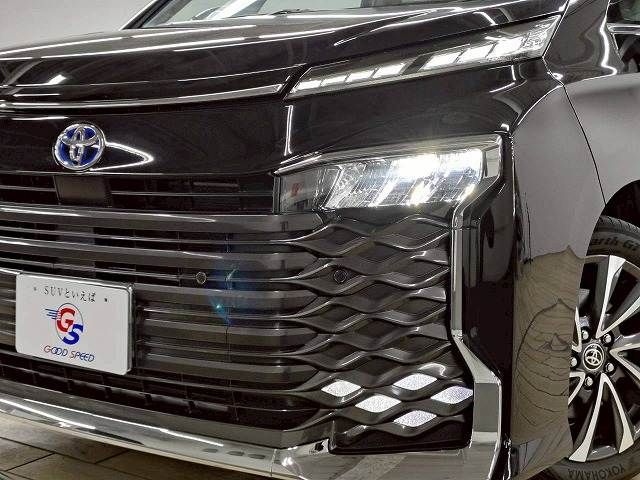 TOYOTA VOXY HYBRID 2023 Image 31