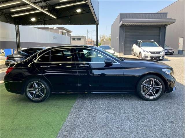 MERCEDES BENZ C CLAS 2018 Image 31