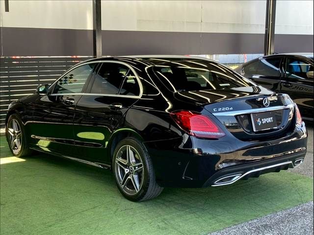 MERCEDES BENZ C CLAS 2018 Image 31