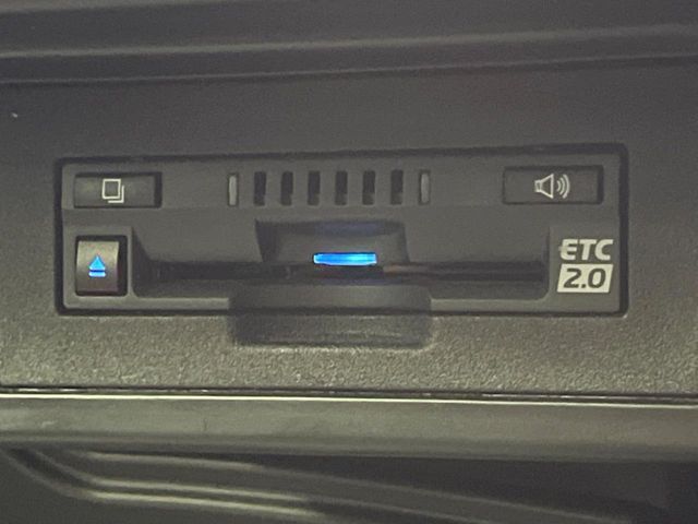 TOYOTA LANDCRUISER PRADO 2022 Image 31