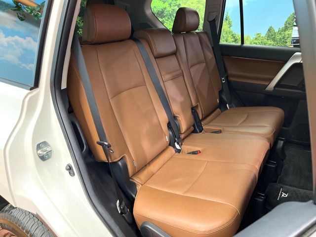 TOYOTA LANDCRUISER PRADO 2022 Image 31