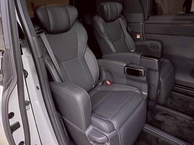 TOYOTA VELLFIRE  HYBRID 2023 Image 31