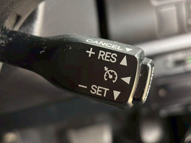 TOYOTA VOXY 2018 Image 31